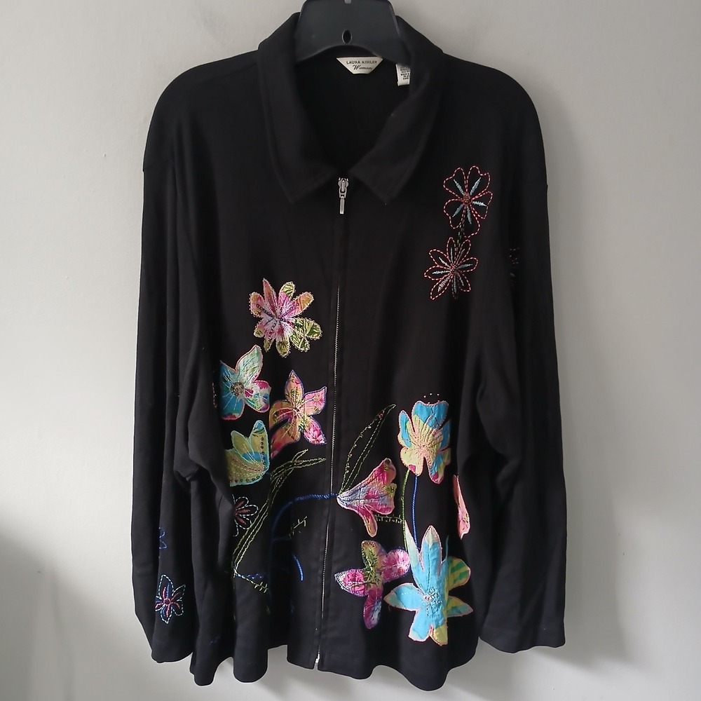 Laura Ashley Women's‎ Size 2x Full Zip Cardigan Sweater Embroidered Floral Black